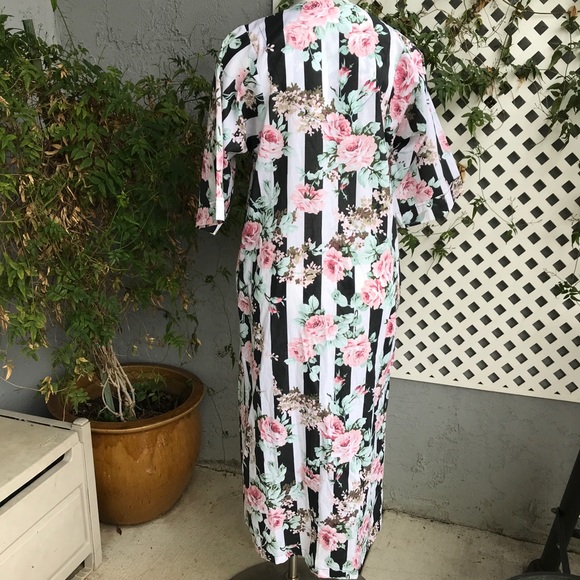 SOLD ANTHONY RICHARDS Floral House Coat Caftan - Picture 5 of 8